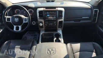 2017 Ram 1500 Laramie Crew Cab Medium Bed - miniatura 16