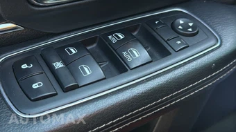 2017 Ram 1500 Laramie Crew Cab Medium Bed - miniatura 17