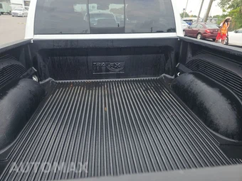 2017 Ram 1500 Laramie Crew Cab Short Bed - miniatura 16