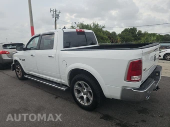 2017 Ram 1500 Laramie Crew Cab Short Bed - miniatura 6