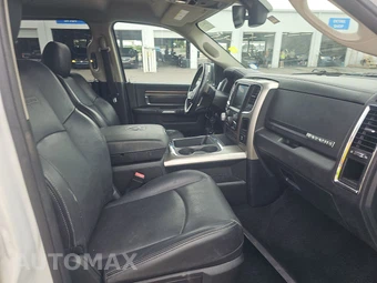 2017 Ram 1500 Laramie Crew Cab Short Bed - miniatura 8