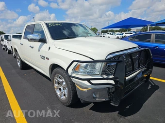 2017 Ram 1500 Laramie Crew Cab Short Bed - miniatura 3