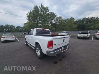2017 Ram 1500 Laramie Crew Cab Short Bed – miniatura 2