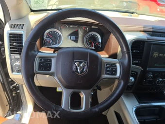 2017 Ram 1500 Laramie Crew Cab Short Bed - miniatura 10