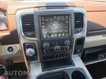 2017 Ram 1500 Laramie Crew Cab Short Bed - miniatura 11