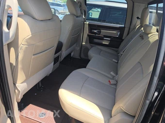2017 Ram 1500 Laramie Crew Cab Short Bed - miniatura 13