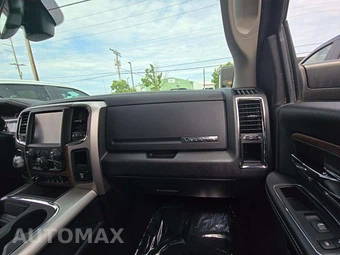 2017 Ram 1500 Laramie Crew Cab Short Bed - miniatura 16