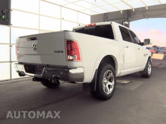 2017 Ram 1500 Laramie Crew Cab Short Bed – miniatura 4