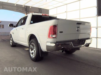 2017 Ram 1500 Laramie Crew Cab Short Bed – miniatura 6