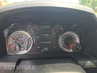 2017 Ram 1500 Laramie Crew Cab Short Bed - miniatura 9