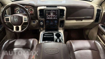 2017 Ram 1500 Laramie Longhorn Crew Cab Medium Bed - miniatura 16