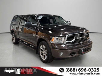 2017 Ram 1500 Laramie Longhorn Crew Cab Medium Bed - miniatura 2