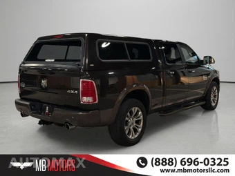 2017 Ram 1500 Laramie Longhorn Crew Cab Medium Bed - miniatura 4