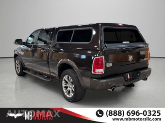 2017 Ram 1500 Laramie Longhorn Crew Cab Medium Bed - miniatura 5