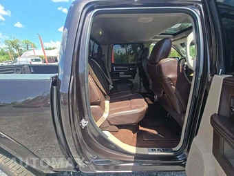 2017 Ram 1500 Laramie Longhorn Crew Cab Short Bed - miniatura 16