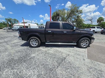 2017 Ram 1500 Laramie Longhorn Crew Cab Short Bed - miniatura 4
