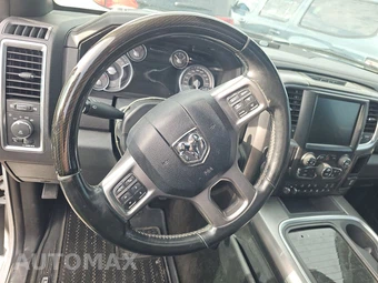 2017 Ram 1500 Limited Crew Cab Medium Bed – miniatura 10