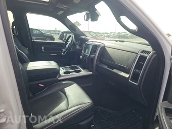 2017 Ram 1500 Limited Crew Cab Medium Bed – miniatura 8
