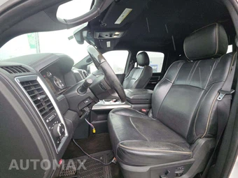 2017 Ram 1500 Limited Crew Cab Medium Bed - miniatura 3