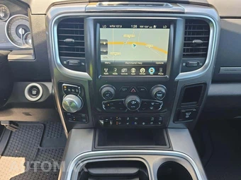 2017 Ram 1500 Limited Crew Cab Short Bed - miniatura 10