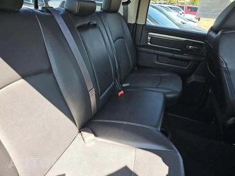 2017 Ram 1500 Night Crew Cab Short Bed - miniatura 16