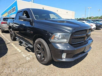 2017 Ram 1500 Night Crew Cab Short Bed - miniatura 4