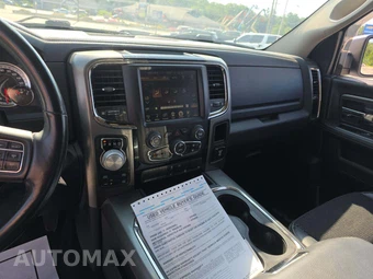 2017 Ram 1500 Night Crew Cab Short Bed - miniatura 7