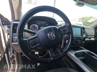 2017 Ram 1500 Night Crew Cab Short Bed - miniatura 10