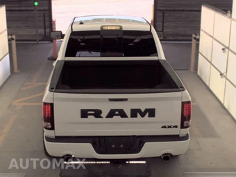 2017 Ram 1500 Night Crew Cab Short Bed - miniatura 5