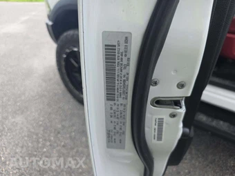 2017 Ram 1500 Rebel Crew Cab Short Bed - miniatura 2