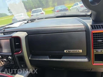 2017 Ram 1500 Rebel Crew Cab Short Bed - miniatura 19