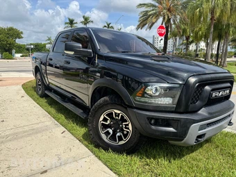 2017 Ram 1500 Rebel Crew Cab Short Bed - miniatura 2