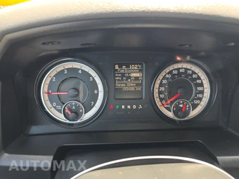 2017 Ram 1500 SLT Crew Cab Medium Bed – miniatura 12