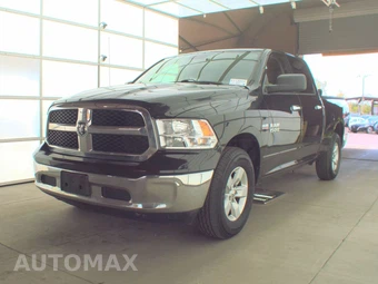 2017 Ram 1500 SLT Crew Cab Medium Bed