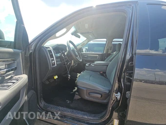 2017 Ram 1500 SLT Crew Cab Medium Bed - miniatura 7