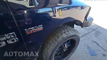 2017 Ram 1500 SLT Crew Cab Short Bed – miniatura 32