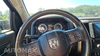 2017 Ram 1500 SLT Crew Cab Short Bed – miniatura 37