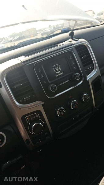 2017 Ram 1500 SLT Crew Cab Short Bed – miniatura 26