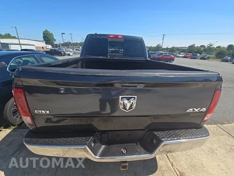 2017 Ram 1500 SLT Crew Cab Short Bed – miniatura 16