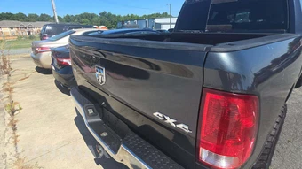 2017 Ram 1500 SLT Crew Cab Short Bed – miniatura 28