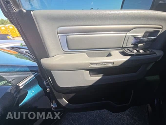 2017 Ram 1500 SLT Crew Cab Short Bed – miniatura 9