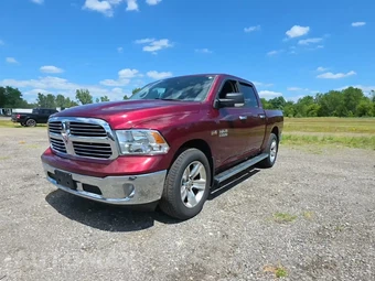2017 Ram 1500 SLT Crew Cab Short Bed