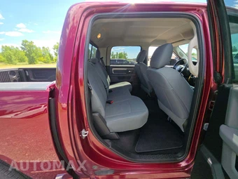 2017 Ram 1500 SLT Crew Cab Short Bed - miniatura 13