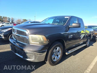 2017 Ram 1500 SLT Extended Cab Medium Bed