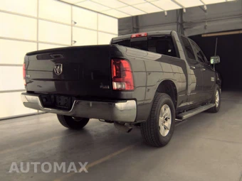 2017 Ram 1500 SLT Extended Cab Medium Bed - miniatura 4