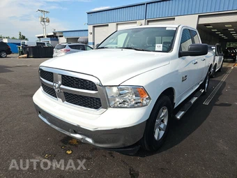 2017 Ram 1500 SLT Extended Cab Medium Bed