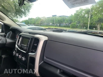 2017 Ram 1500 SLT Extended Cab Medium Bed – miniatura 11