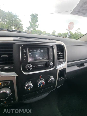 2017 Ram 1500 SLT Extended Cab Medium Bed – miniatura 30