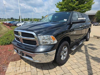 2017 Ram 1500 SLT Extended Cab Medium Bed