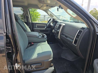 2017 Ram 1500 SLT Extended Cab Medium Bed - miniatura 18